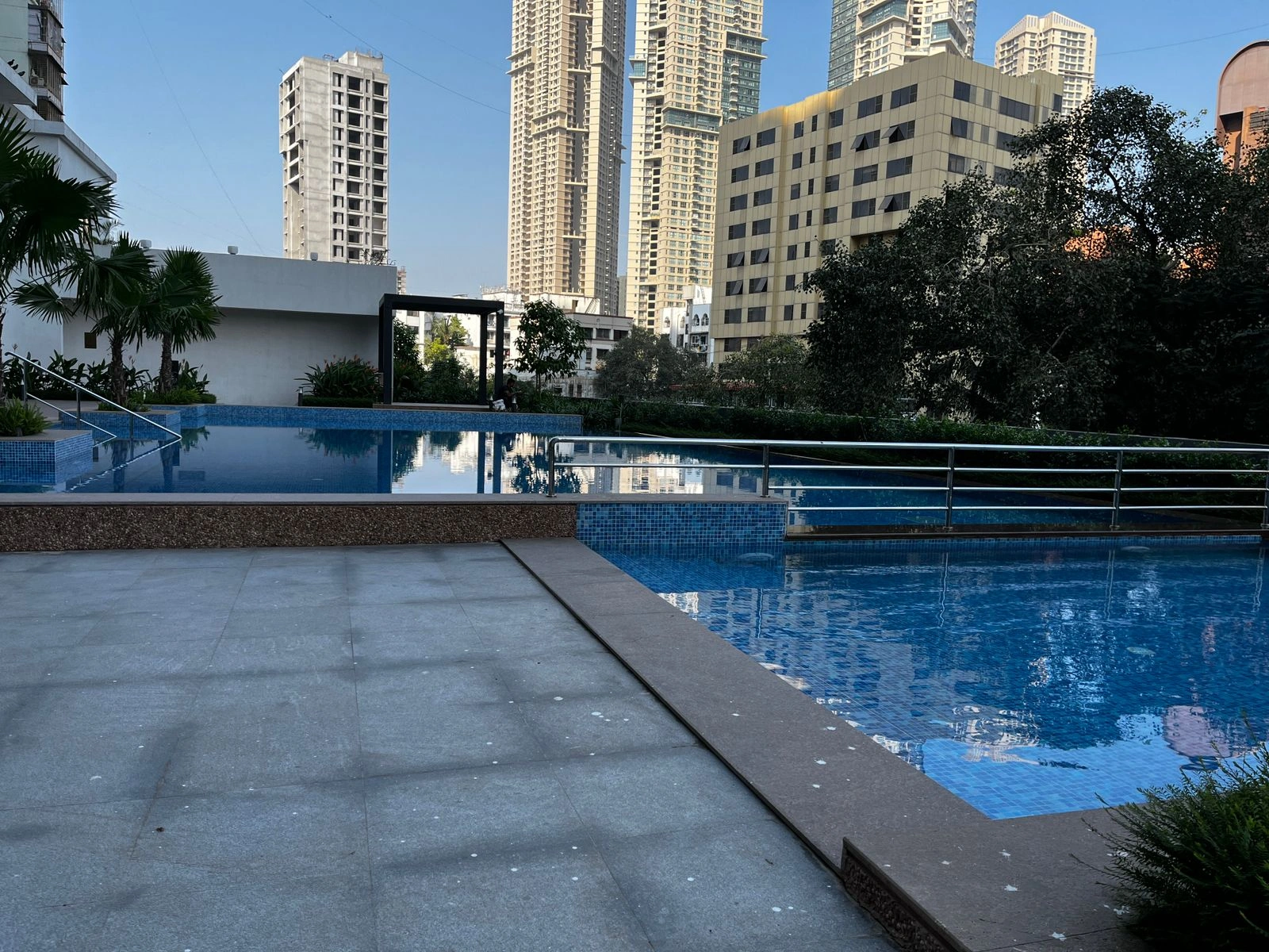 2 BHK Flat for Rent in Lodha raj Infinia, Malad West